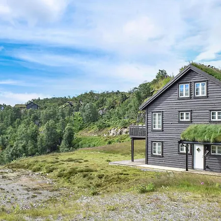 3 Bedroom Awesome In *