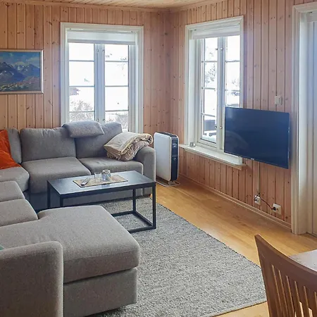 Holiday home 3 Bedroom Awesome In Aseral