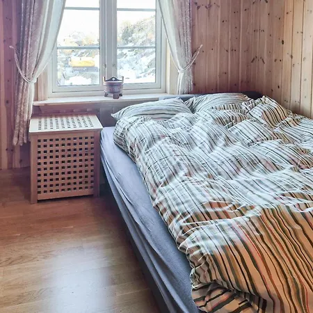 3 Bedroom Awesome In Aseral