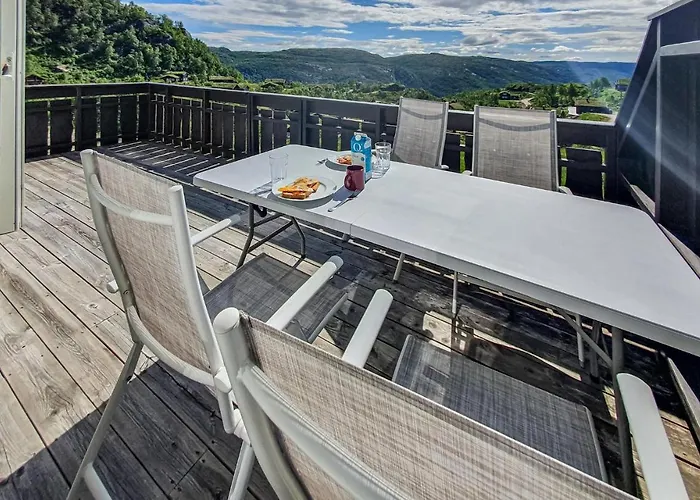 3 Bedroom Awesome In *
