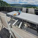 3 Bedroom Awesome In *
